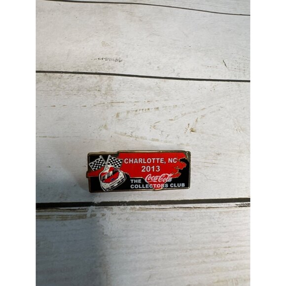 Coca Cola Pin Lot of 4 Racing 2013 Georgia 2011 Palm Springs 2002 Bottle Hat Lap - Picture 4 of 16